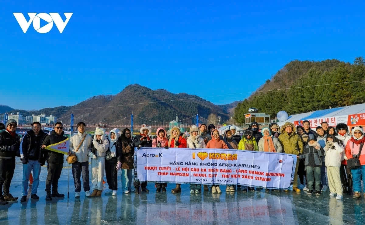 RoK extends visa fee waiver for group tourists from Vietnam